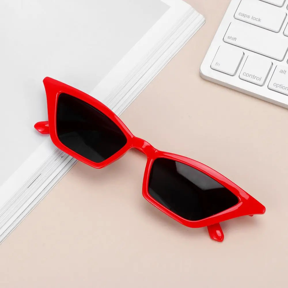 New Vintage Cat Eye Sunglasses Women Sexy Retro Small Frame Sun Glasses 2025 Brand Female Shades Outdoor Eyewear UV400 Oculos